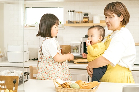 今までに400種類以上アレルギーの子でも食べられるパンの開発